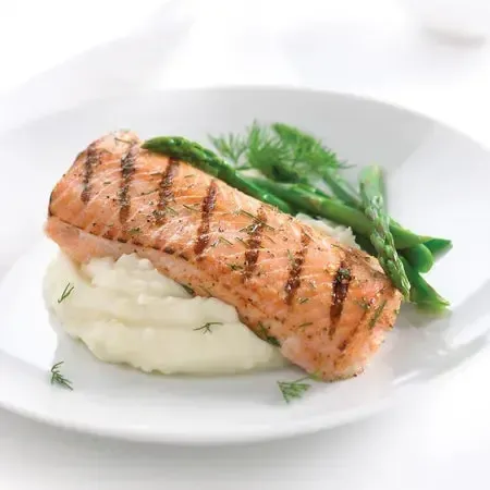 High Liner - Skinless Boneless Salmon Portions - 5 oz - Image 4
