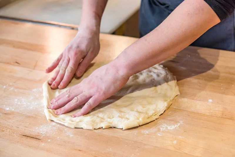 Richs - Traditional Pizza Dough Ball - 19oz - Image 3