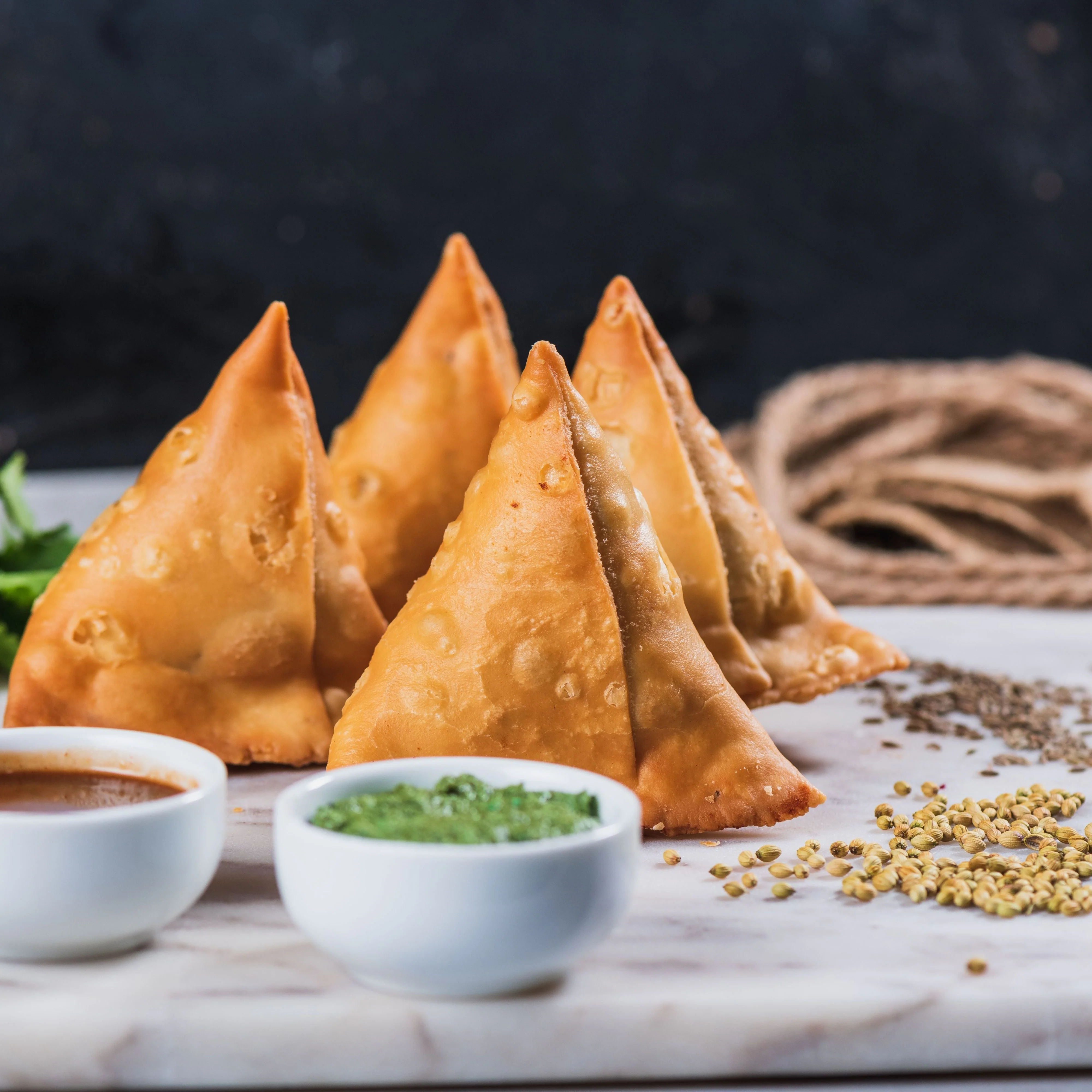 Sai Krishna - Vegetable Samosa - Handmade - 105g - Image 3