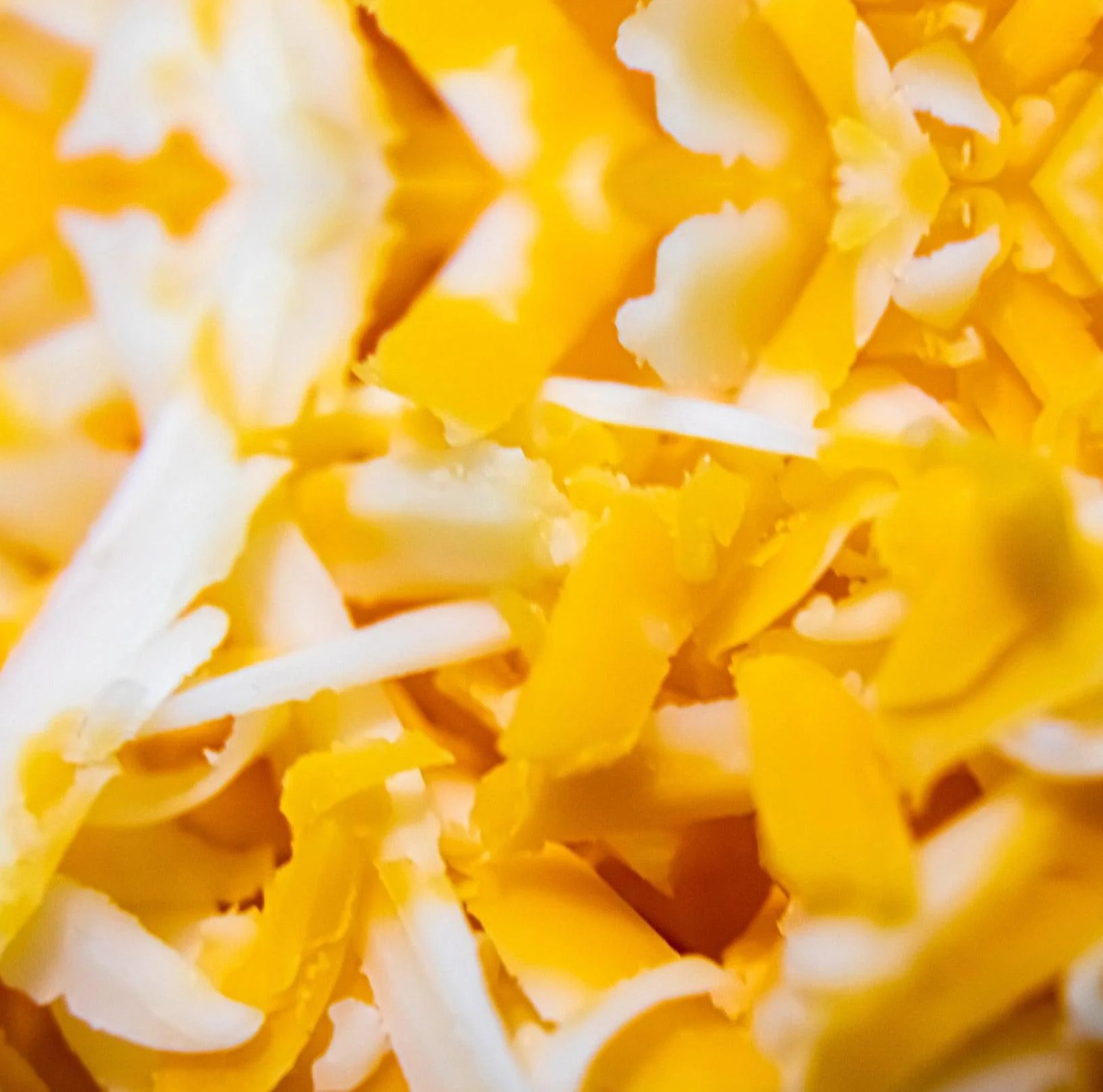 St. Albert - Marble Cheddar Cheese - Shredded - Image 2